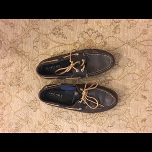 Classic Sperry boat shoe. Men’s 8.